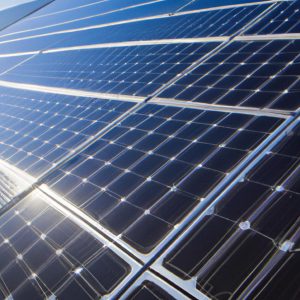 Solar Panel Lifespan: Maintenance, Cleaning & Efficiency